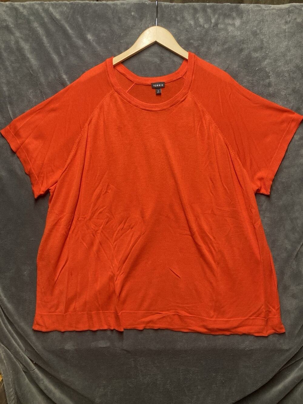 Torrid Red/Orange Short Sleeve Raglan Knit Sweater Top Plus 5 Elevated Basic